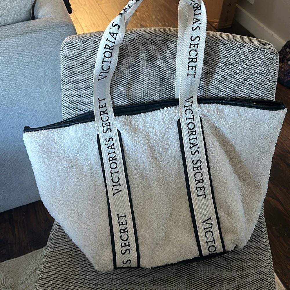 Victoria’s Secret tote